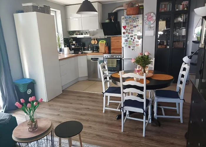 Atrakcyjny Apartament Z Duzym Ogrodem